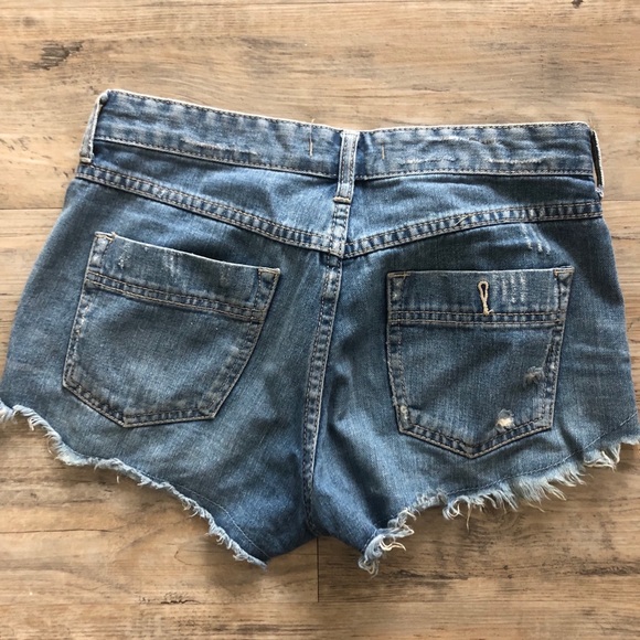 Free people shorts size 25 - Picture 2 of 4